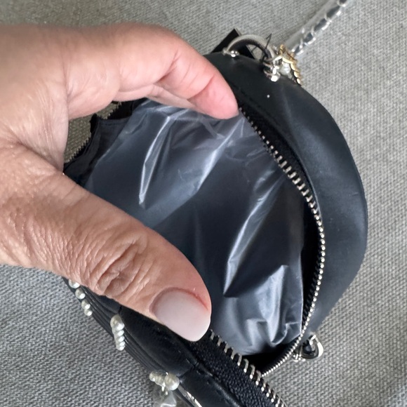 Badgley Mischka Black Quilted Shoulder Bag with Studded Elegance - Picture 6 of 6